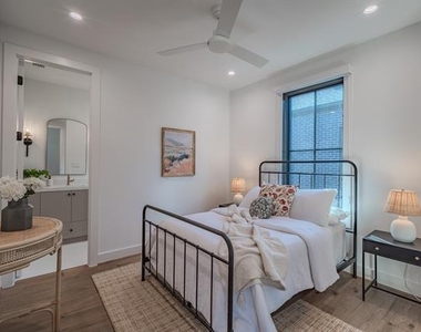 4114 Emerson Avenue - Photo Thumbnail 16