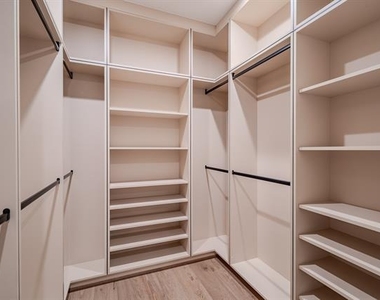 4114 Emerson Avenue - Photo Thumbnail 35