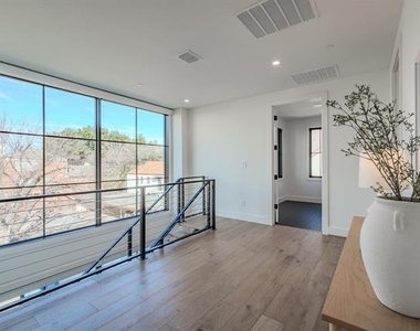 4114 Emerson Avenue - Photo Thumbnail 22