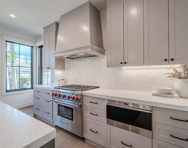 4114 Emerson Avenue - Photo Thumbnail 8