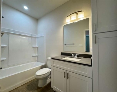 1223 S Austin Street - Photo Thumbnail 10
