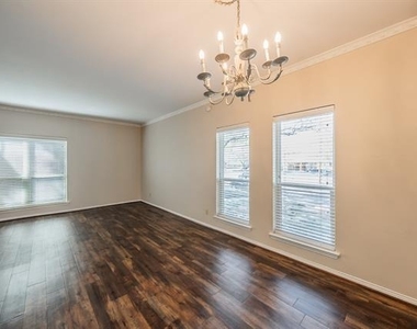 4312 Bellaire Drive S - Photo Thumbnail 9