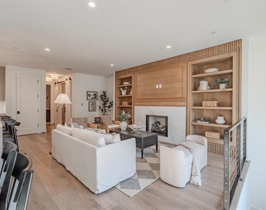 4128 University Boulevard - Photo Thumbnail 8