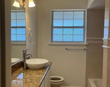 8936 Angleton Place - Photo Thumbnail 10