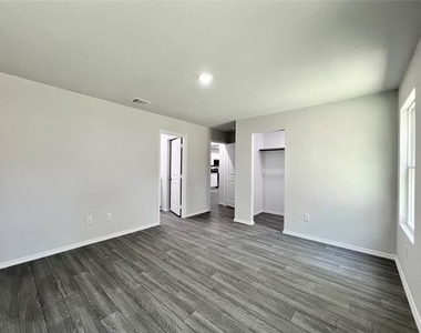544 Quail Meadows Drive - Photo Thumbnail 25