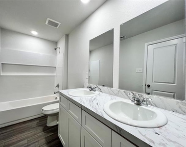 544 Quail Meadows Drive - Photo Thumbnail 26