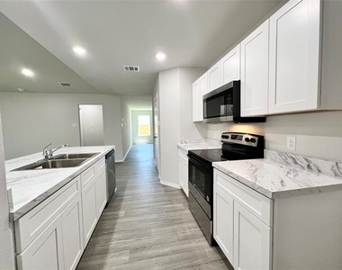 544 Quail Meadows Drive - Photo Thumbnail 20