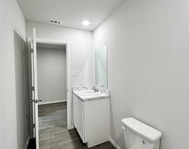 544 Quail Meadows Drive - Photo Thumbnail 6