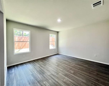 544 Quail Meadows Drive - Photo Thumbnail 24