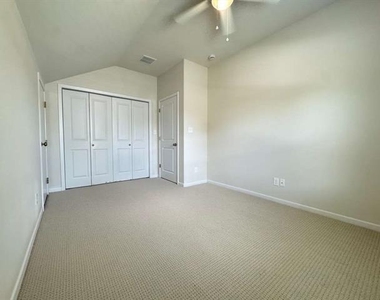 417 W Dulin Street - Photo Thumbnail 14