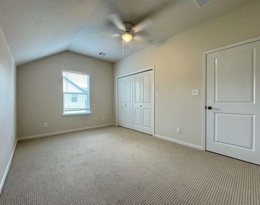 417 W Dulin Street - Photo Thumbnail 13