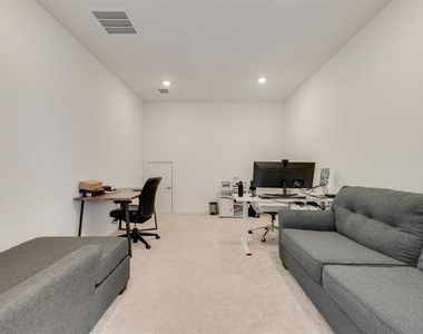 5126 Bancroft Drive - Photo Thumbnail 15