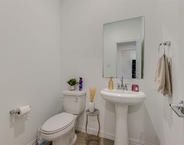 5126 Bancroft Drive - Photo Thumbnail 20