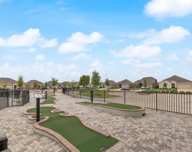 5126 Bancroft Drive - Photo Thumbnail 38