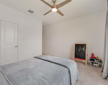 5126 Bancroft Drive - Photo Thumbnail 18