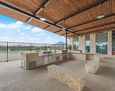 5126 Bancroft Drive - Photo Thumbnail 31