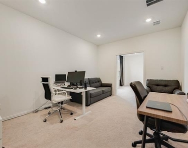 5126 Bancroft Drive - Photo Thumbnail 16