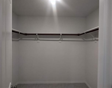5724 Rockrose Lane - Photo Thumbnail 11