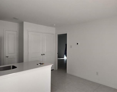 5724 Rockrose Lane - Photo Thumbnail 6