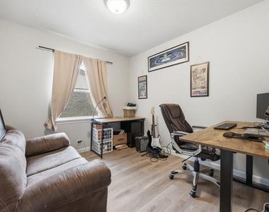 324 N Shore Place - Photo Thumbnail 13