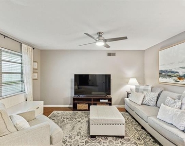 2127 Clarksdale Drive - Photo Thumbnail 4