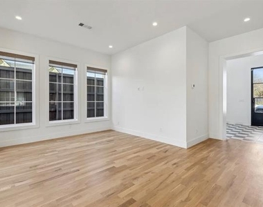 5800 Goodwin Avenue - Photo Thumbnail 6
