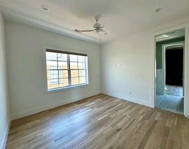 5800 Goodwin Avenue - Photo Thumbnail 32