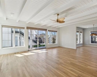 5800 Goodwin Avenue - Photo Thumbnail 12