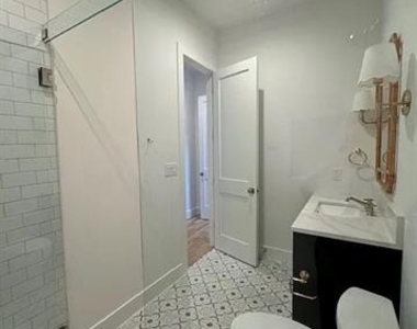 5800 Goodwin Avenue - Photo Thumbnail 21