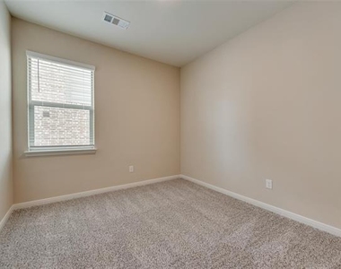 291 Wandering Stream Way - Photo Thumbnail 11