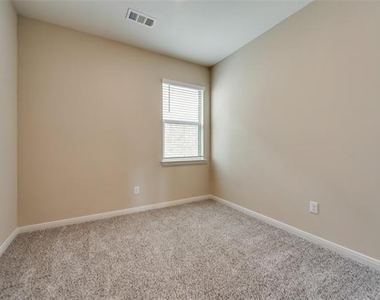 291 Wandering Stream Way - Photo Thumbnail 13