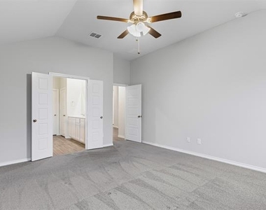 4807 Avion Drive - Photo Thumbnail 11