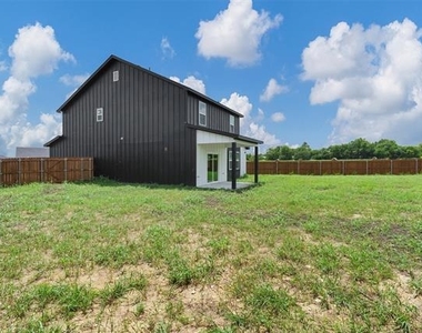588 Highview Court - Photo Thumbnail 38