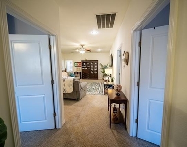 4011 Pompei Court - Photo Thumbnail 12