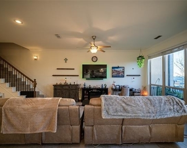 4011 Pompei Court - Photo Thumbnail 4