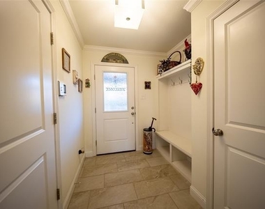 4011 Pompei Court - Photo Thumbnail 8