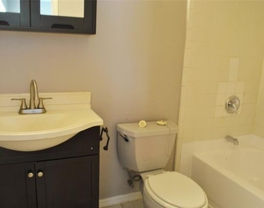 5528 Adams Drive - Photo Thumbnail 11