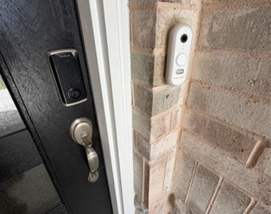 2203 Rannoch Street - Photo Thumbnail 3