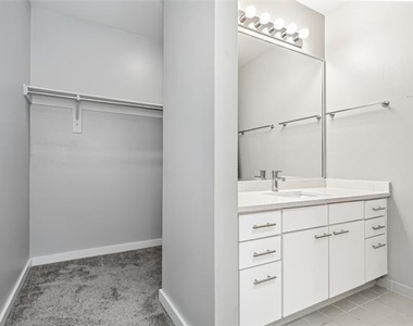 3015 Bryan Street - Photo Thumbnail 18