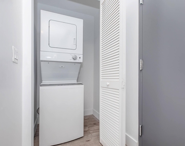 39 Nw 7th Avenue - Photo Thumbnail 7