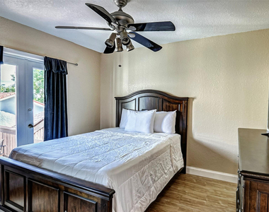 141 Rutland Boulevard - Photo Thumbnail 2