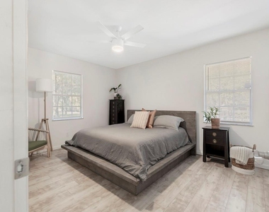 8530 8th Street - Photo Thumbnail 7
