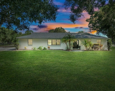 8530 8th Street - Photo Thumbnail 3