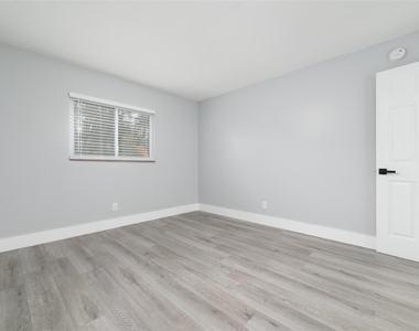 1401 Ne 17th Court - Photo Thumbnail 19