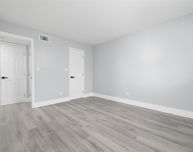 1401 Ne 17th Court - Photo Thumbnail 16