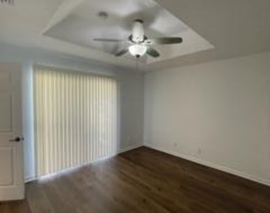 6655 Duval Avenue - Photo Thumbnail 6
