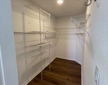6655 Duval Avenue - Photo Thumbnail 5