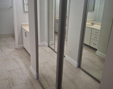 9833 Westview Drive - Photo Thumbnail 17
