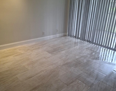 9833 Westview Drive - Photo Thumbnail 3