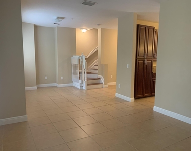 3803 Nw 5th Terrace - Photo Thumbnail 18